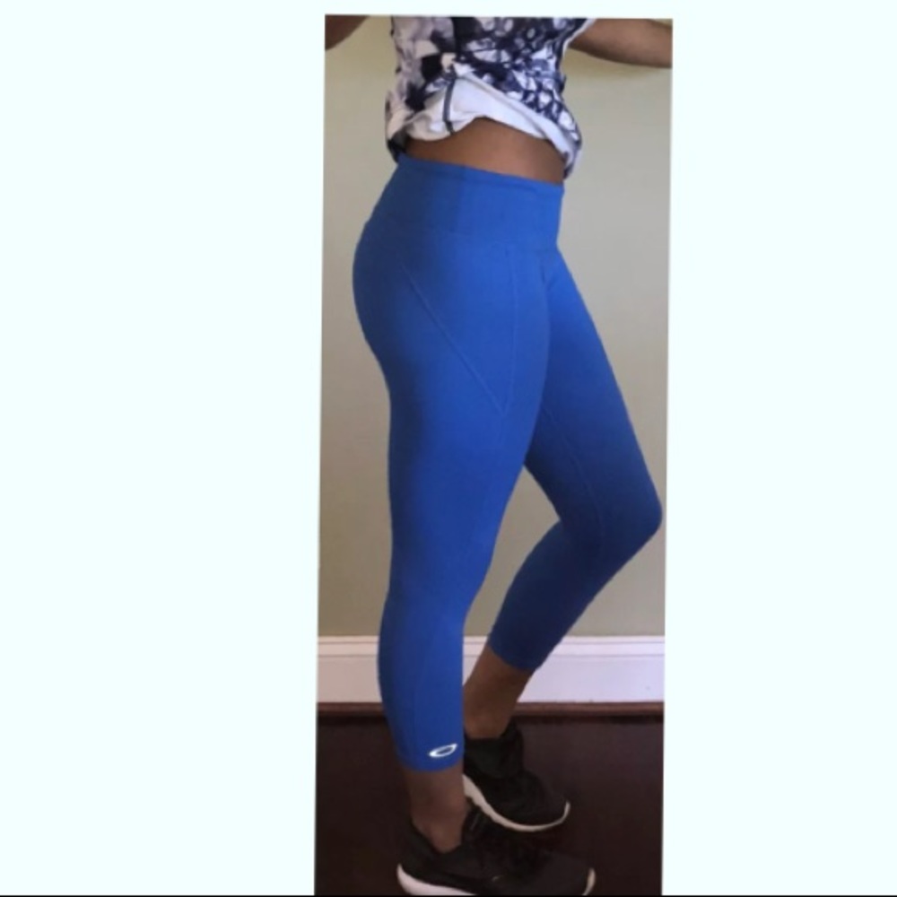 Oakley O Hydrolix Active Capri Tight Blue